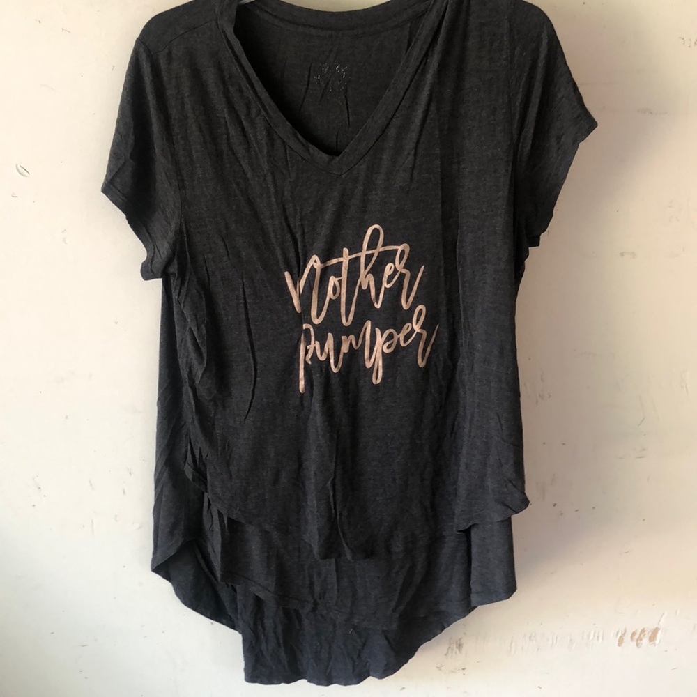 Latch Moma nursing T-shirt size M